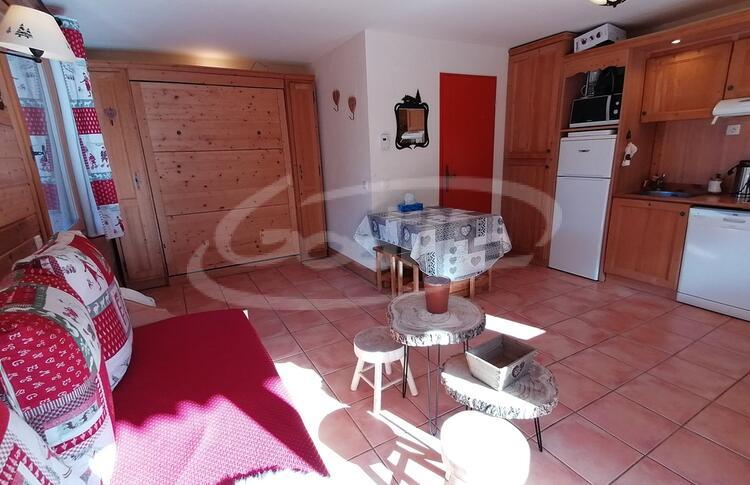 Location / Praloup 1500 Studio  / PRA ROUSTAN Location / Praloup 1500 Studio  / PRA ROUSTAN