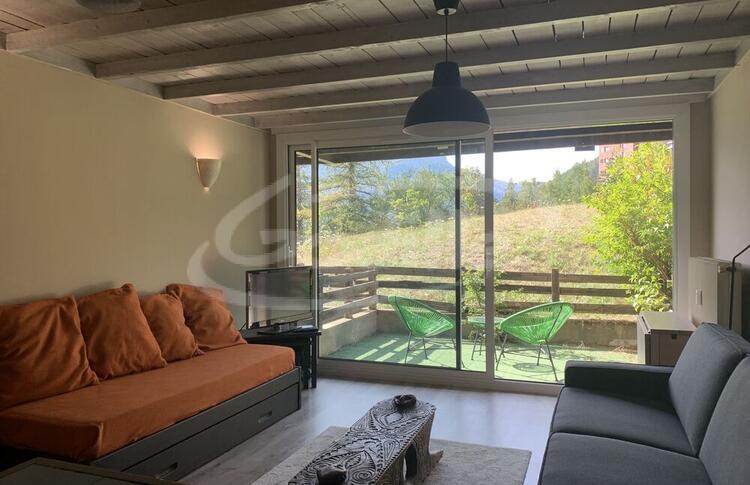 Location / Praloup 1600 Studio  / CHAMBEYRON Location / Praloup 1600 Studio  / CHAMBEYRON