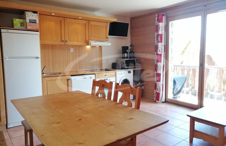 Location / Praloup 1500 3 pièces  / PRA ROUSTAN Location / Praloup 1500 3 pièces  / PRA ROUSTAN