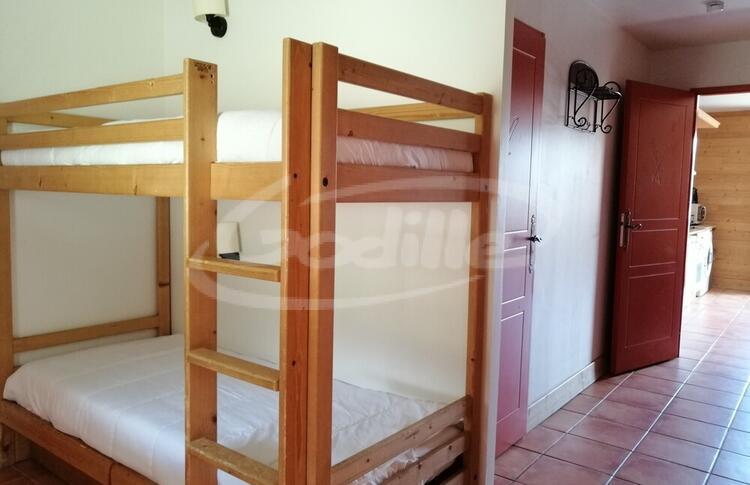 Location / Praloup 1500 3 pièces  / PRA ROUSTAN Location / Praloup 1500 3 pièces  / PRA ROUSTAN