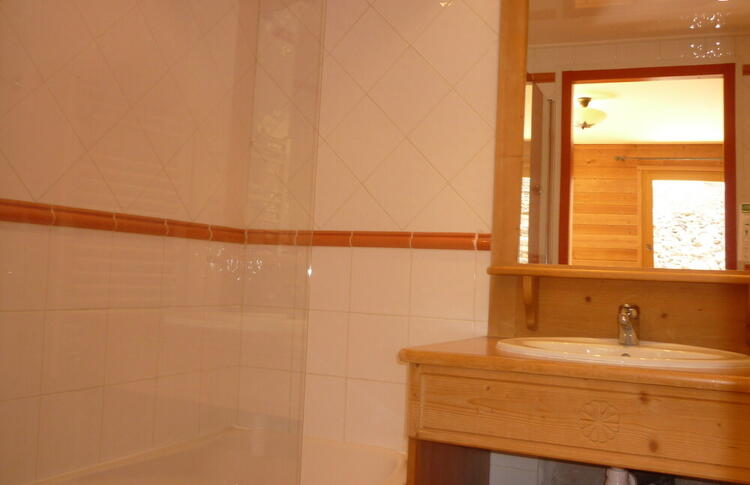 Location / Praloup 1500 Studio  / PRA ROUSTAN Location / Praloup 1500 Studio  / PRA ROUSTAN