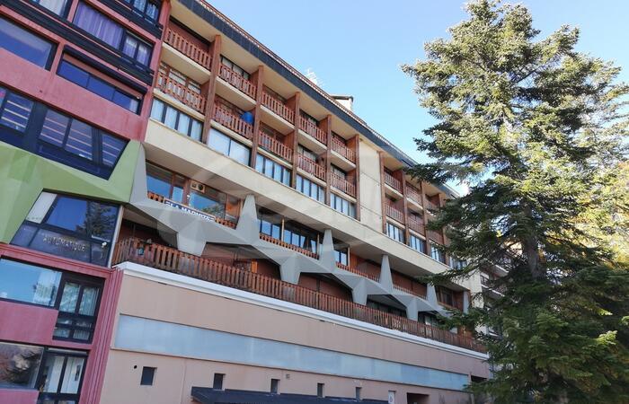 Vente Praloup 1600 Parking