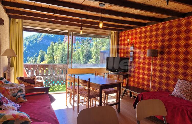 Location / Praloup 1600 Studio  / CHAMBEYRON Location / Praloup 1600 Studio  / CHAMBEYRON