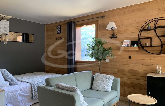 Vente Praloup 1500 Studio