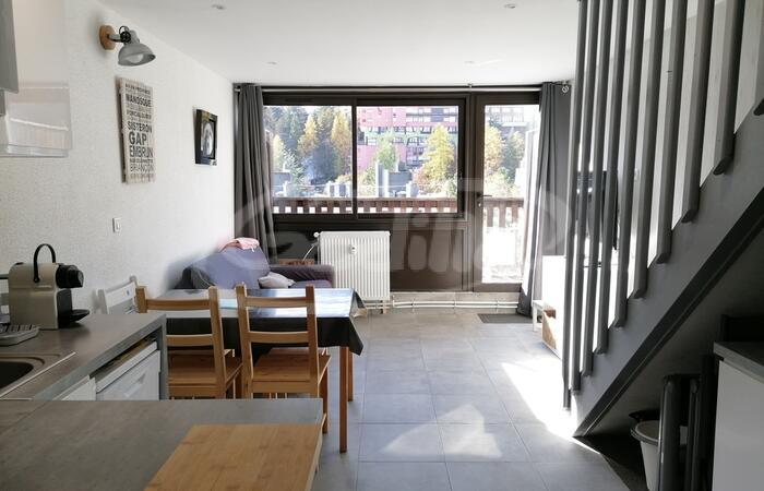 Vente Praloup 1600 2 pièces