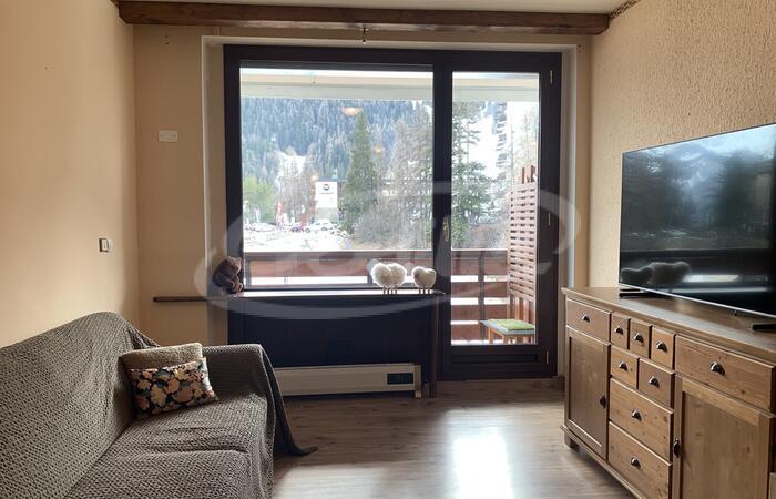 Vente Praloup 1600 2 pièces