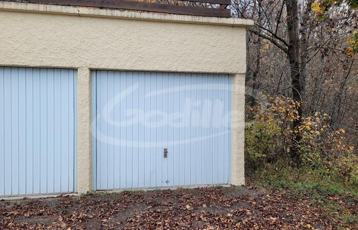 Vente Praloup 1500 Parking