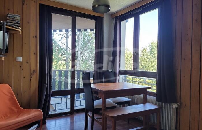 Vente Praloup 1600 Studio