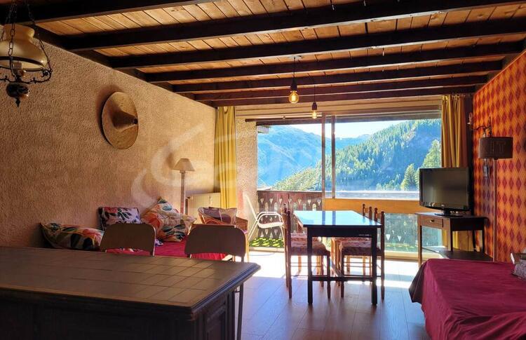 Location / Praloup 1600 Studio  / CHAMBEYRON Location / Praloup 1600 Studio  / CHAMBEYRON