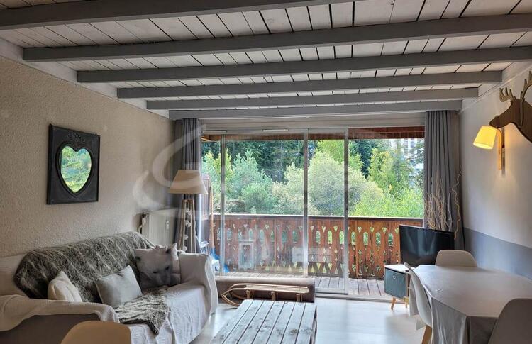 Location / Praloup 1600 Studio  / SEOLANES Location / Praloup 1600 Studio  / SEOLANES