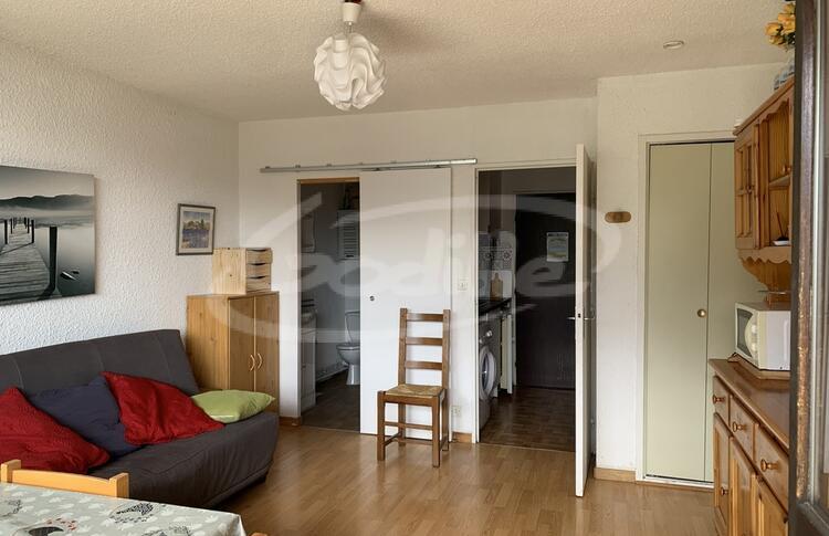 Vente / Praloup 1500 Studio  Vente / Praloup 1500 Studio