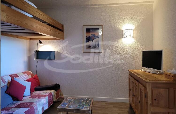 Location / Praloup 1600 Studio  / CHEVERNY 3 Location / Praloup 1600 Studio  / CHEVERNY 3