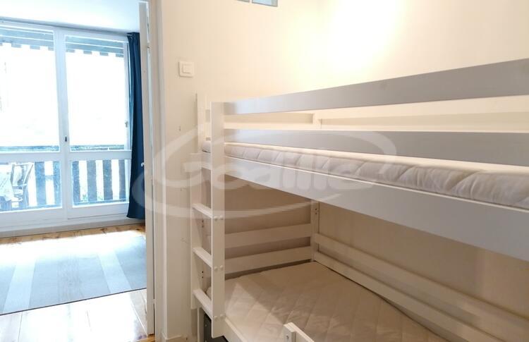 Vente / Praloup 1500 Studio  Vente / Praloup 1500 Studio