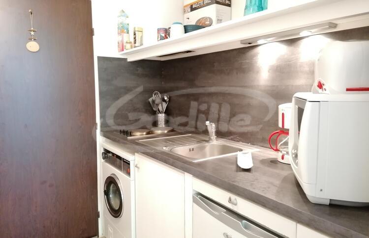 Vente / Praloup 1500 Studio  Vente / Praloup 1500 Studio