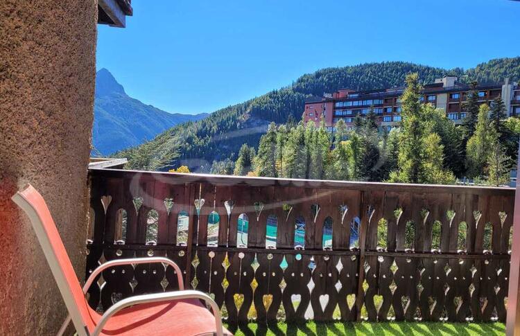 Location / Praloup 1600 Studio  / CHAMBEYRON Location / Praloup 1600 Studio  / CHAMBEYRON