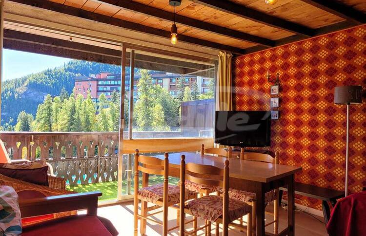 Location / Praloup 1600 Studio  / CHAMBEYRON Location / Praloup 1600 Studio  / CHAMBEYRON