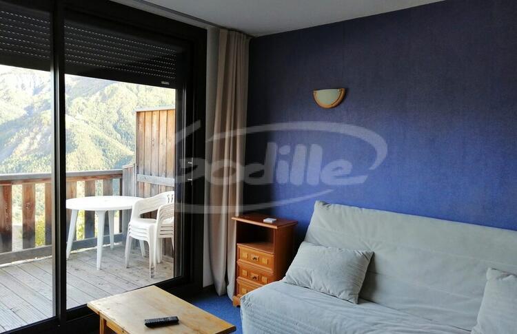 Location / Praloup 1500 Studio  / CHRISTIANA Location / Praloup 1500 Studio  / CHRISTIANA