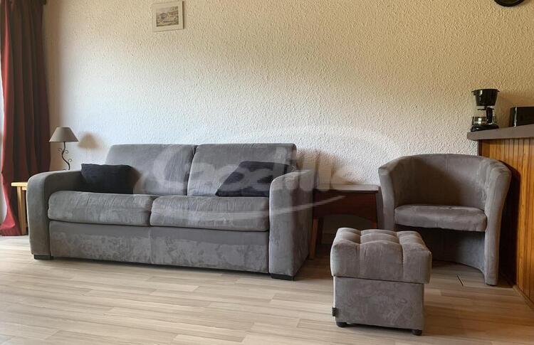 Location / Praloup 1600 Studio  / LE PORTILLO Location / Praloup 1600 Studio  / LE PORTILLO