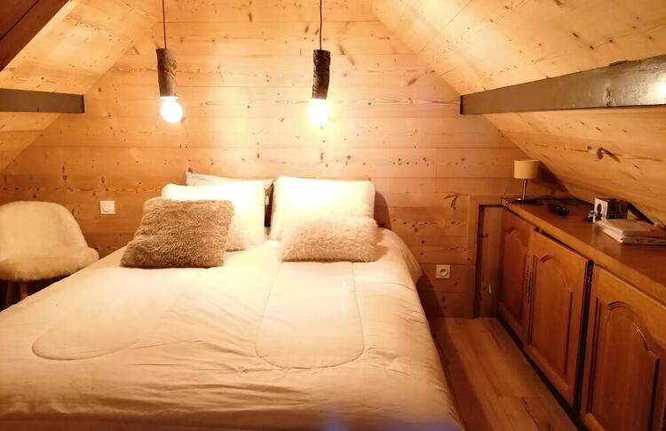 Location / Praloup 1500 Chalet  / CHALET LOU-LAN Location / Praloup 1500 Chalet  / CHALET LOU-LAN