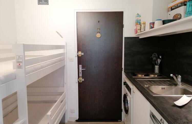 Vente / Praloup 1500 Studio  Vente / Praloup 1500 Studio